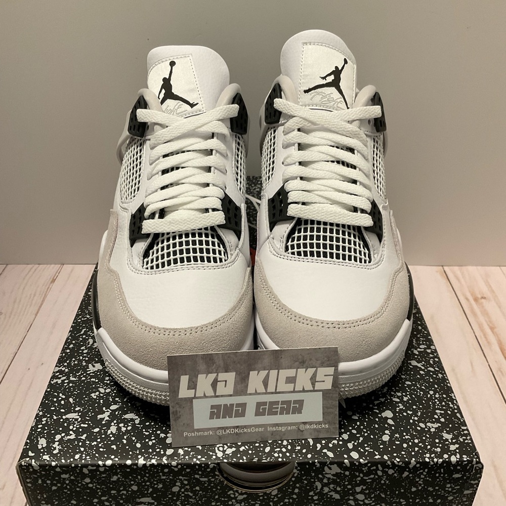 Jordan 4 Retro Military Black - Picture 2 of 5